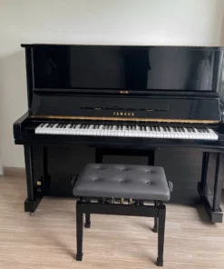 Yamaha U3E - Góc chính diện của đàn Yamaha U3E