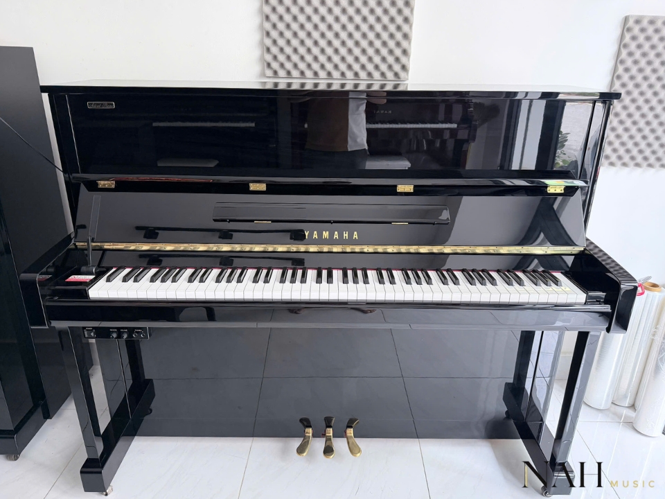 Yamaha B121SD