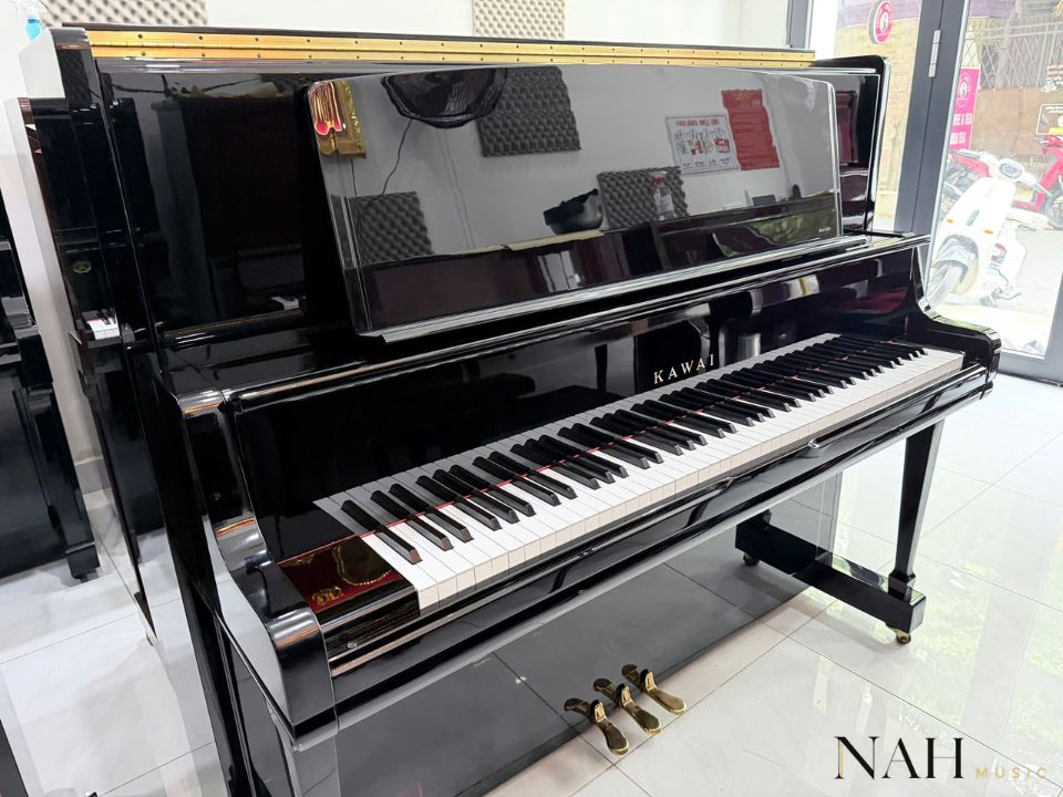 KAWAI K-8