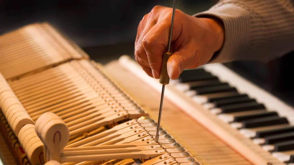 Bảo Dưỡng Và Chăm Sóc Piano Steinway & Sons Đúng Cách