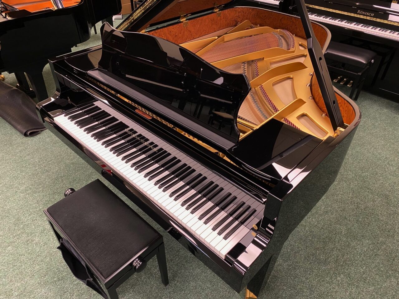 Hướng Dẫn Chọn Mua Piano Grotrian-Steinweg Phù Hợp
