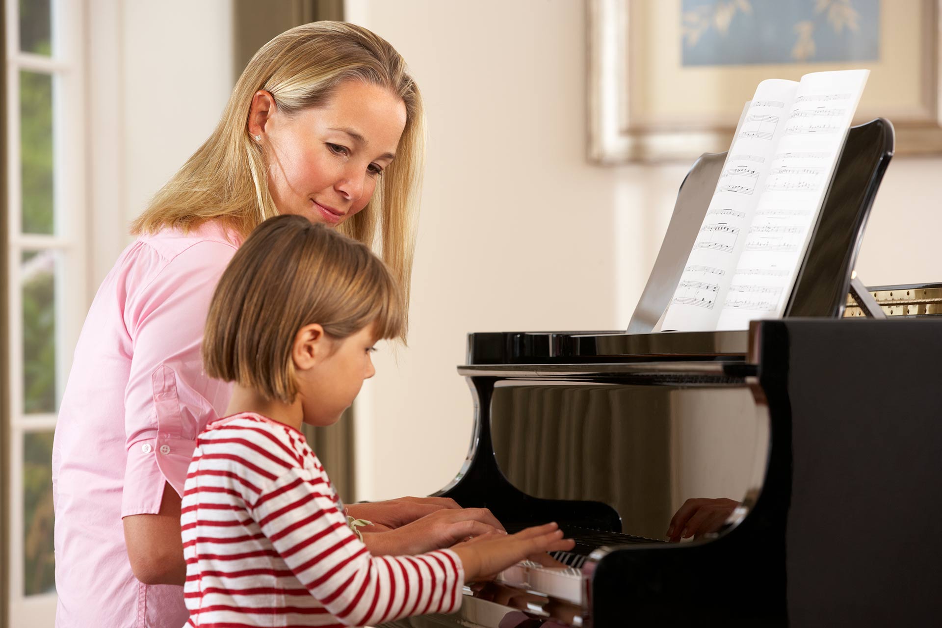 Upright Piano Cho Trẻ Em Học Nhạc: Lựa Chọn Tối Ưu