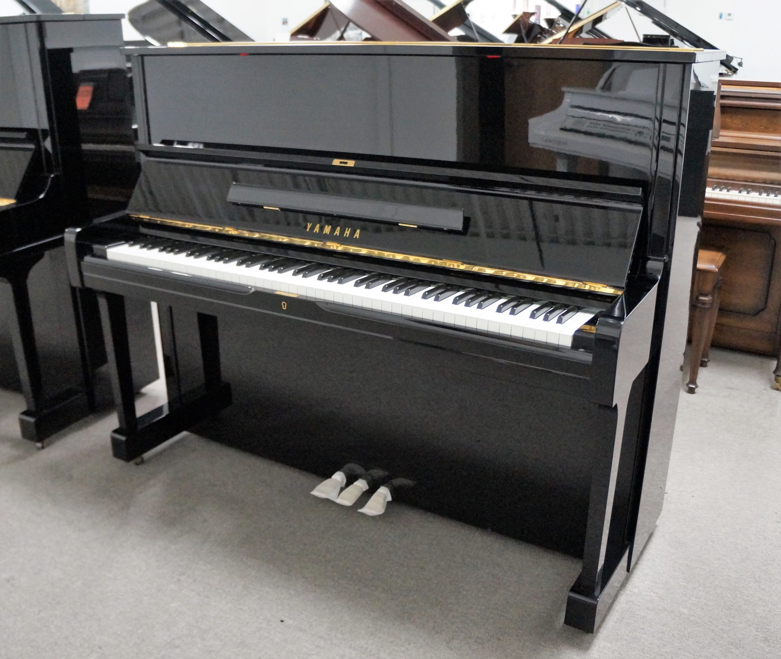 Bảng Giá Upright Piano Các Phân Khúc Tại Việt Nam