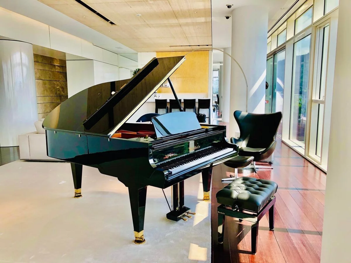 Bösendorfer 214VC - Nah Music