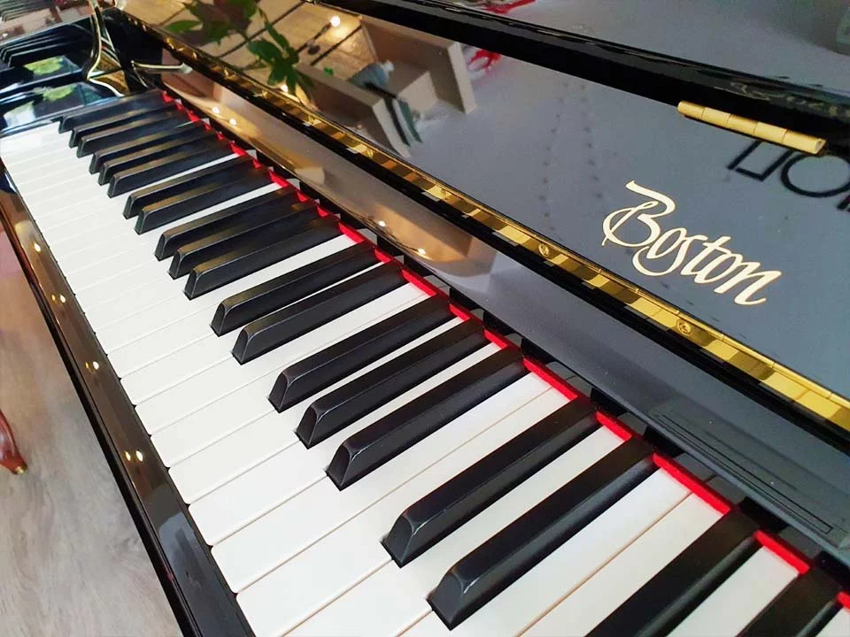 Boston UP-132E PE Professional Upright (USED)