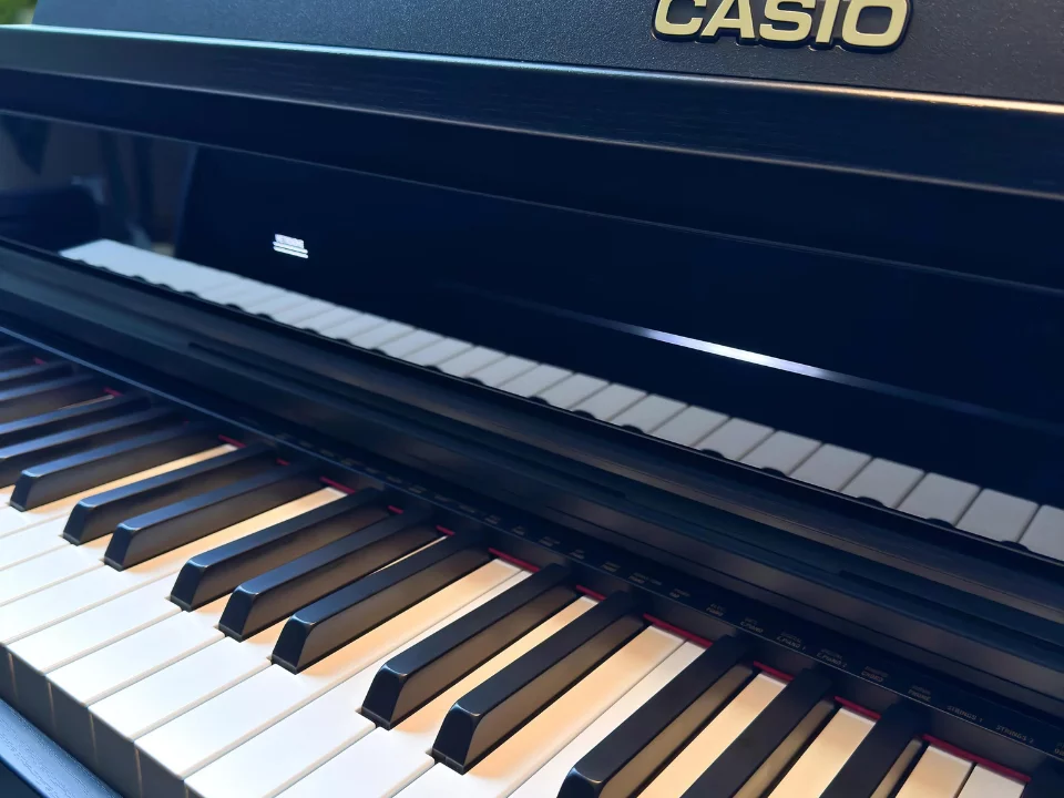 Review Casio AP-750 Black (BK) – Hình ảnh thực tế tại showroom Nah Music