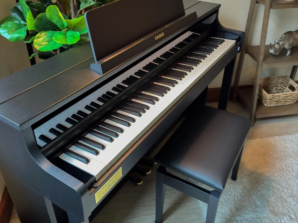 Review Casio AP-750 Black (BK) – Hình ảnh thực tế tại showroom Nah Music