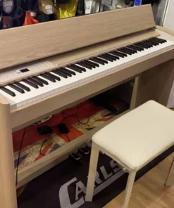 ROLAND F701 LA