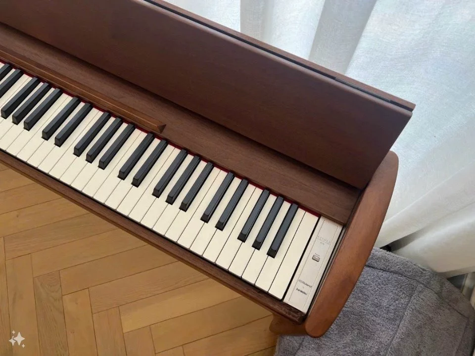 ROLAND KF-10 WN Walnut