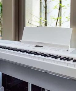 YAMAHA DGX-670 WH