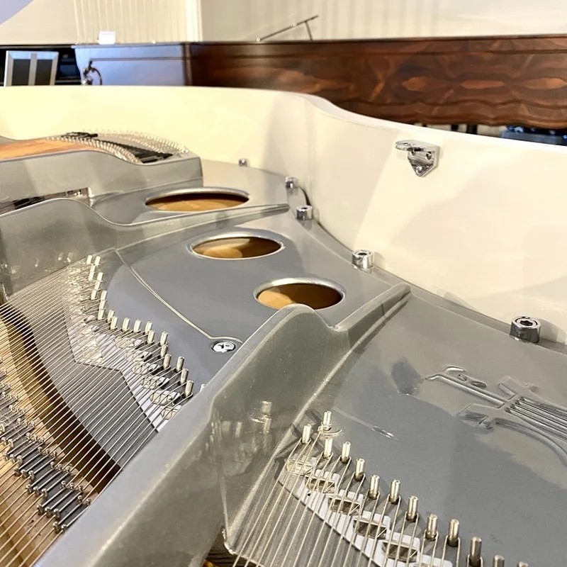 FEURICH 162 - "DYNAMIC I" (White Polish & Chrome) - Nah Music