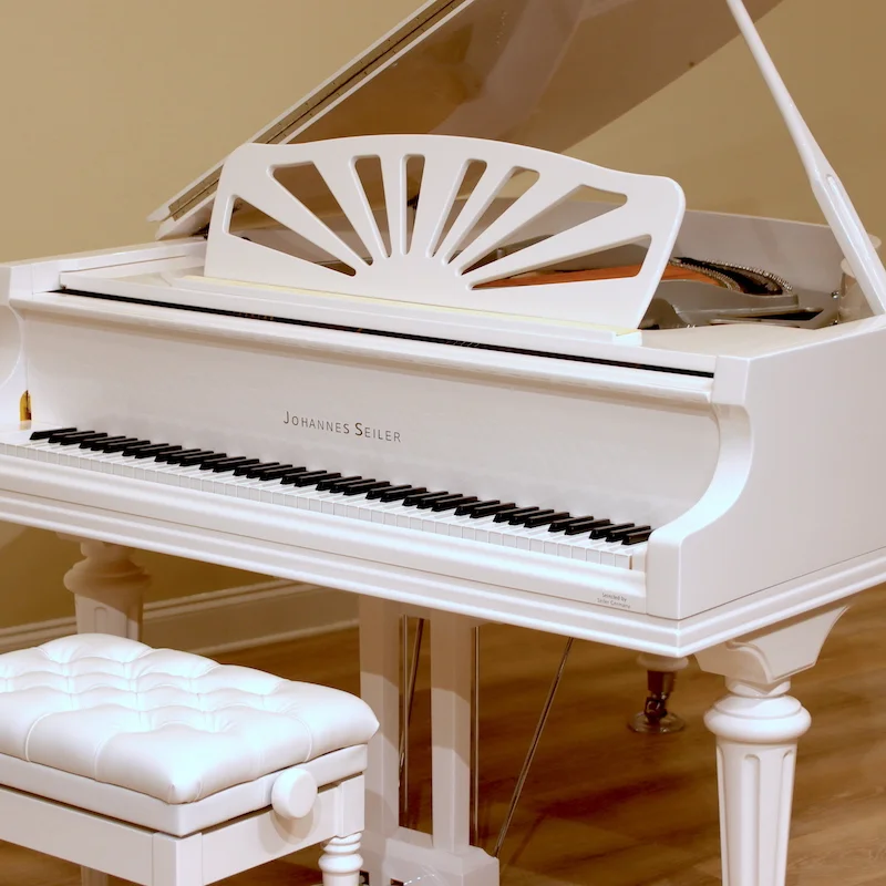Đàn piano Seiler GS-160 trưng bày tại showroom Nah Music