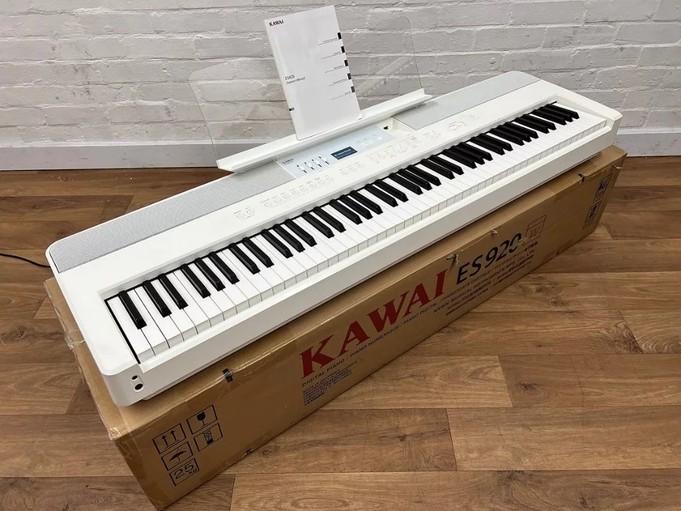 KAWAI ES920 WH (USED) - Nah Music