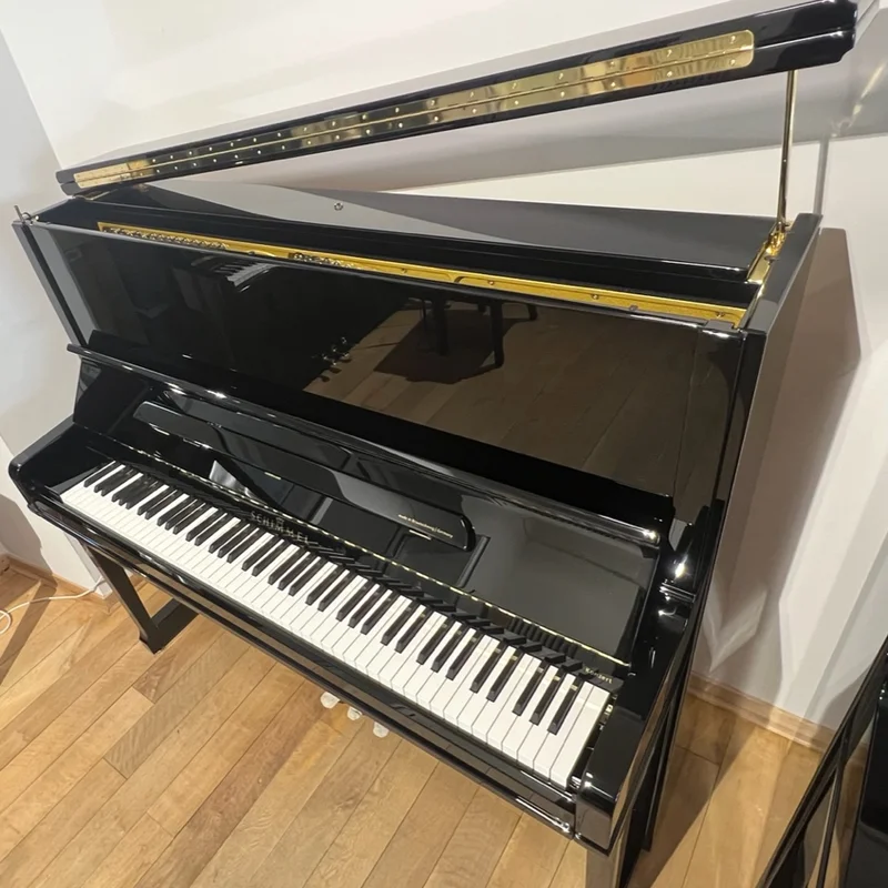 Konzert K132 Tradition (Mahogany Polish)