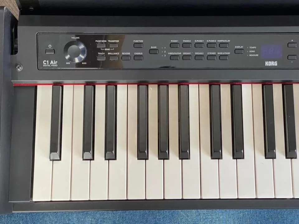 Đàn piano Korg KORG C1 Air Black (New) – Chi tiết bàn phím