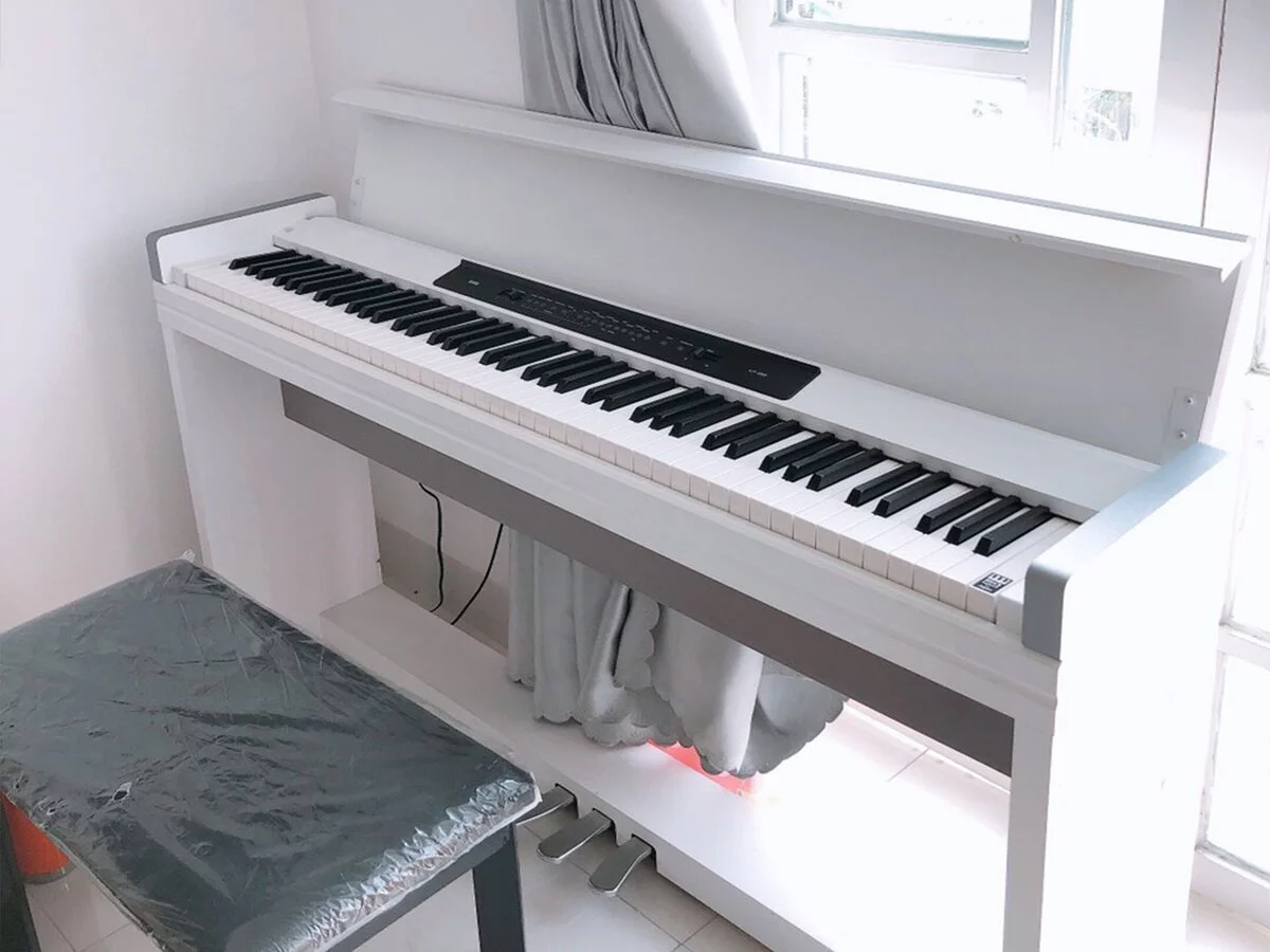 KORG LP-350 WH