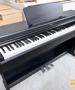 YAMAHA YDP-165 B (USED)