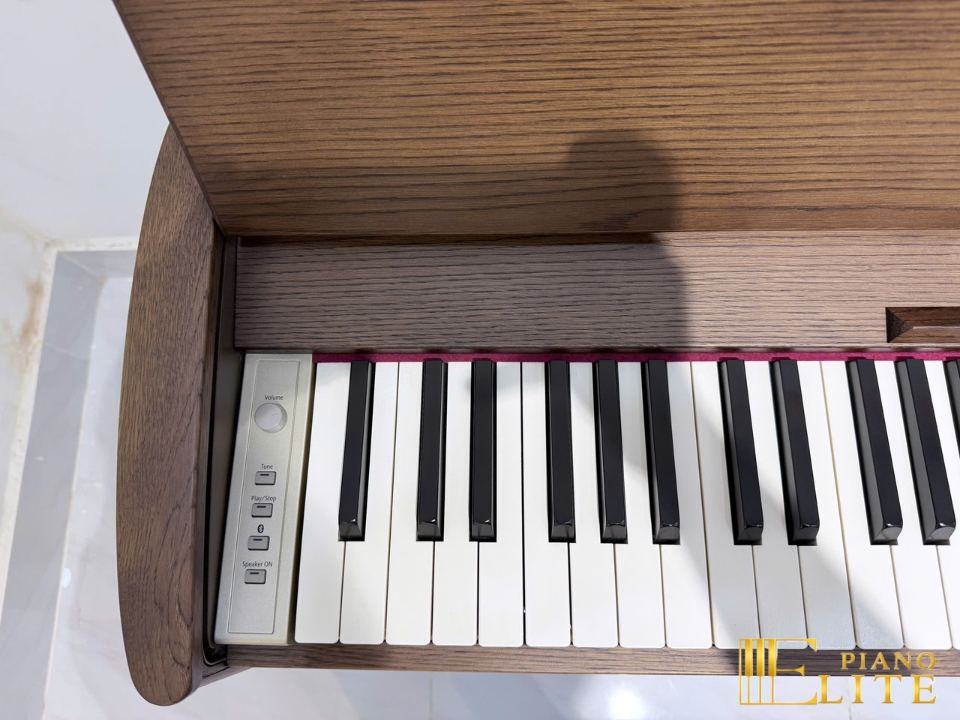 ROLAND KF-10 MB (used)