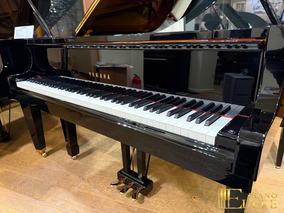 YAMAHA C3L tại Nah Music TP.HCM – Không gian trưng bày