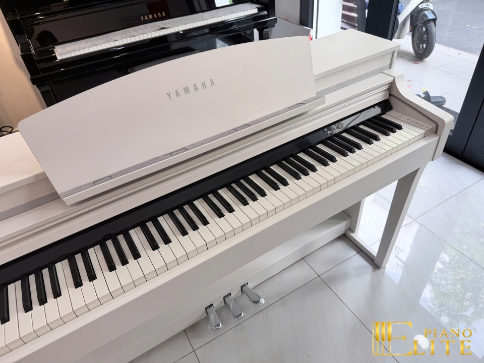 YAMAHA CSP-170 WH (USED)