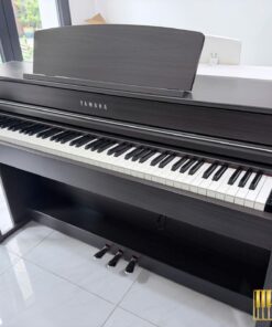 YAMAHA CLP-645 DW