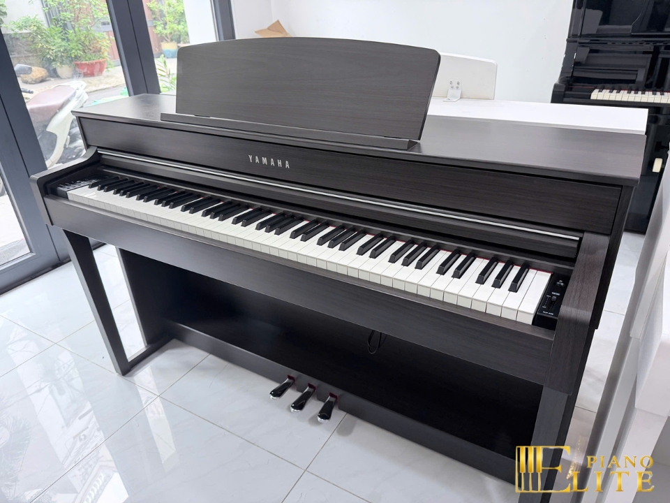 YAMAHA CLP-645 DW - Đàn Piano Yamaha tại Nah Music