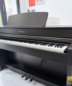 YAMAHA CLP-645 DW