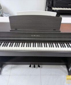 YAMAHA CLP-645 DW