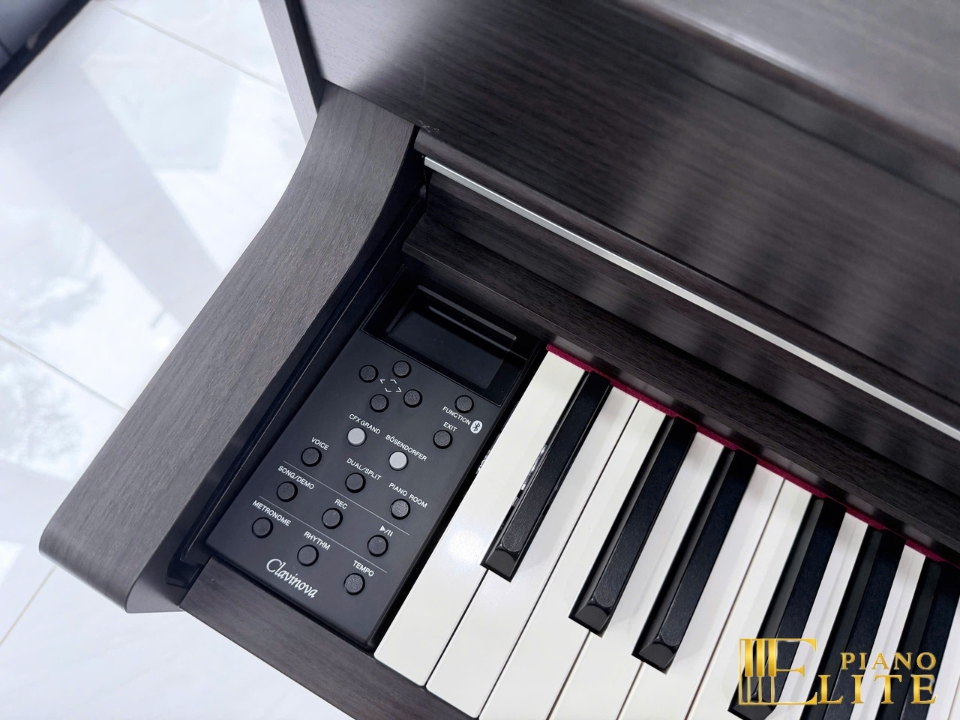 YAMAHA CLP-645 DW