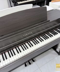 YAMAHA CLP-645 DW