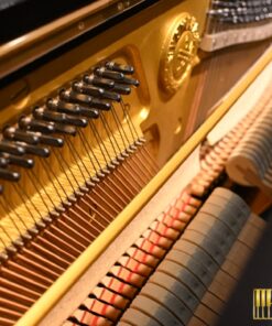 YAMAHA U1E