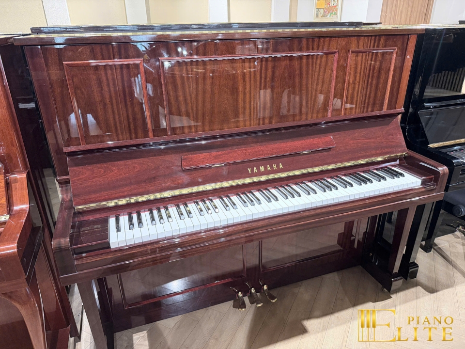 YAMAHA U30Sa