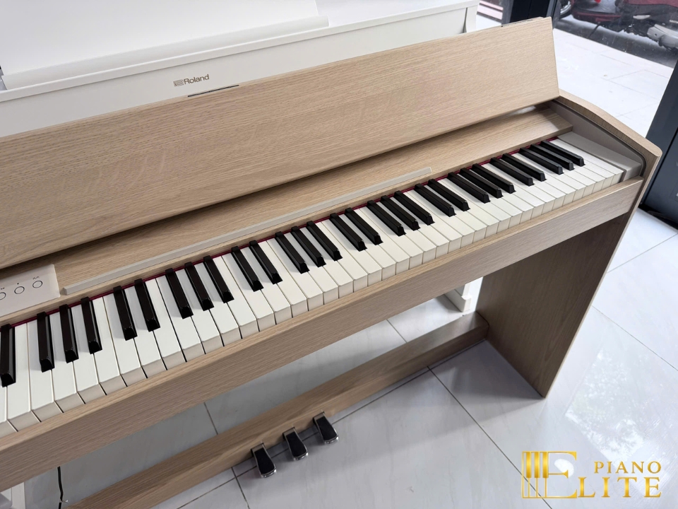 Đàn piano Roland ROLAND F701 LA (USED) – Chi tiết bàn phím