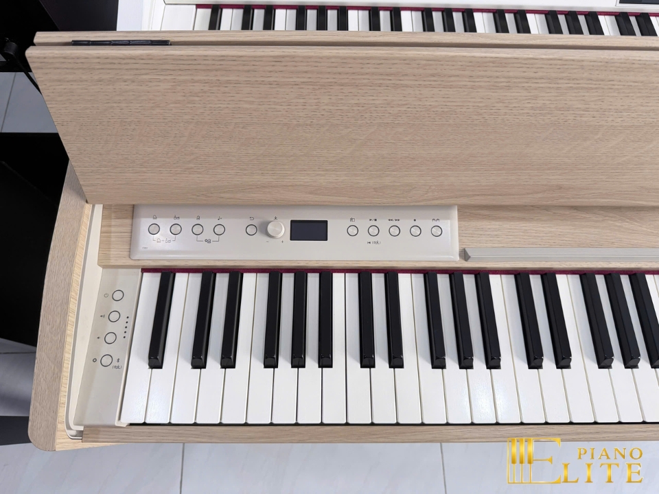 Review ROLAND F701 LA (USED) – Hình ảnh thực tế tại showroom Nah Music