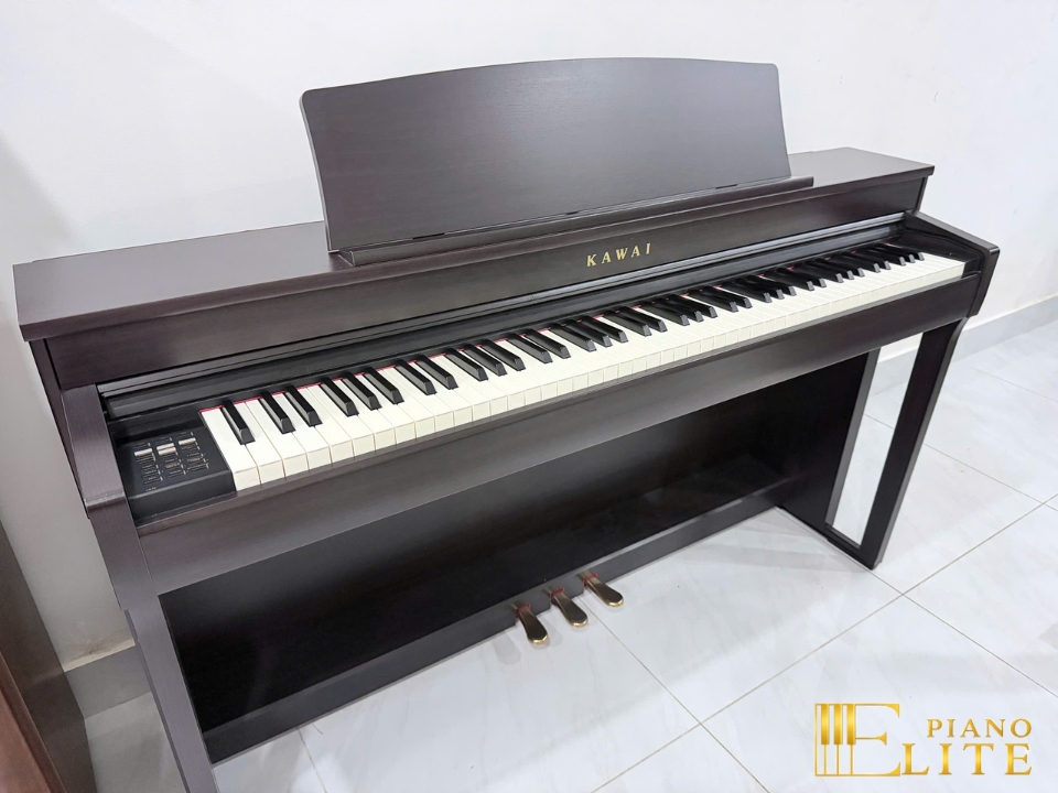 KAWAI CN39 R