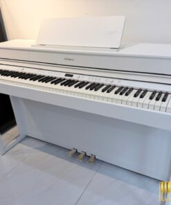 ROLAND HP-702 WH (USED)