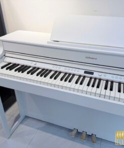 ROLAND HP-702 WH (USED)