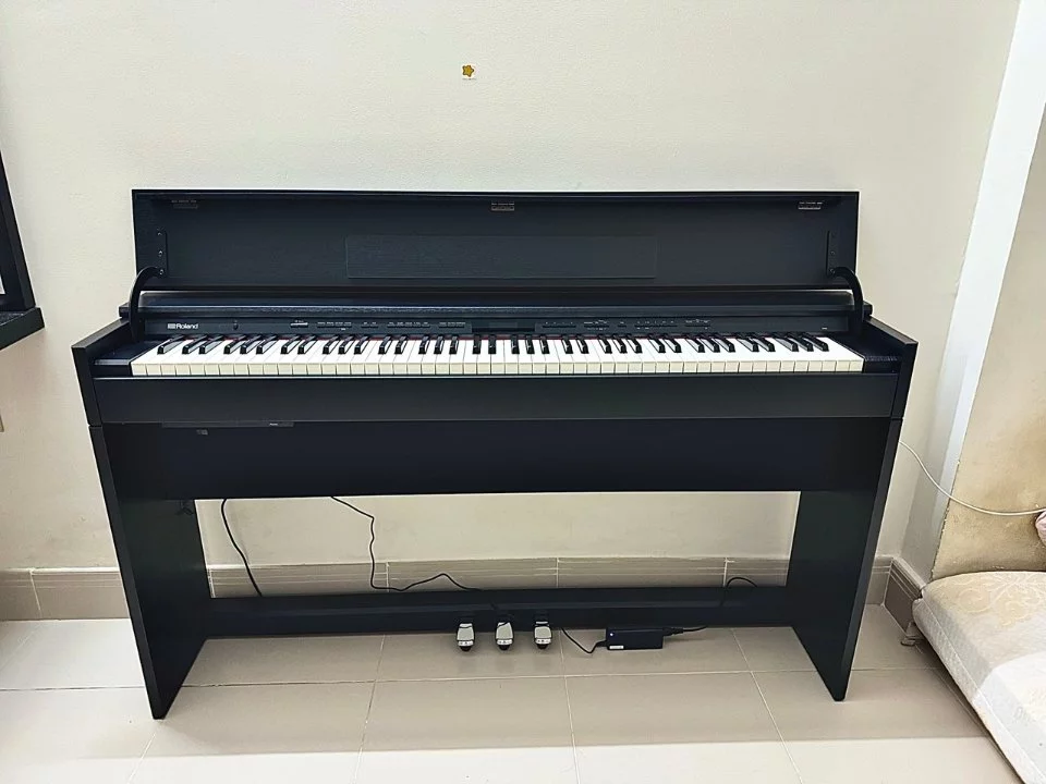 ROLAND DP-603 CBS – Toàn cảnh thiết kế tại Nah Music