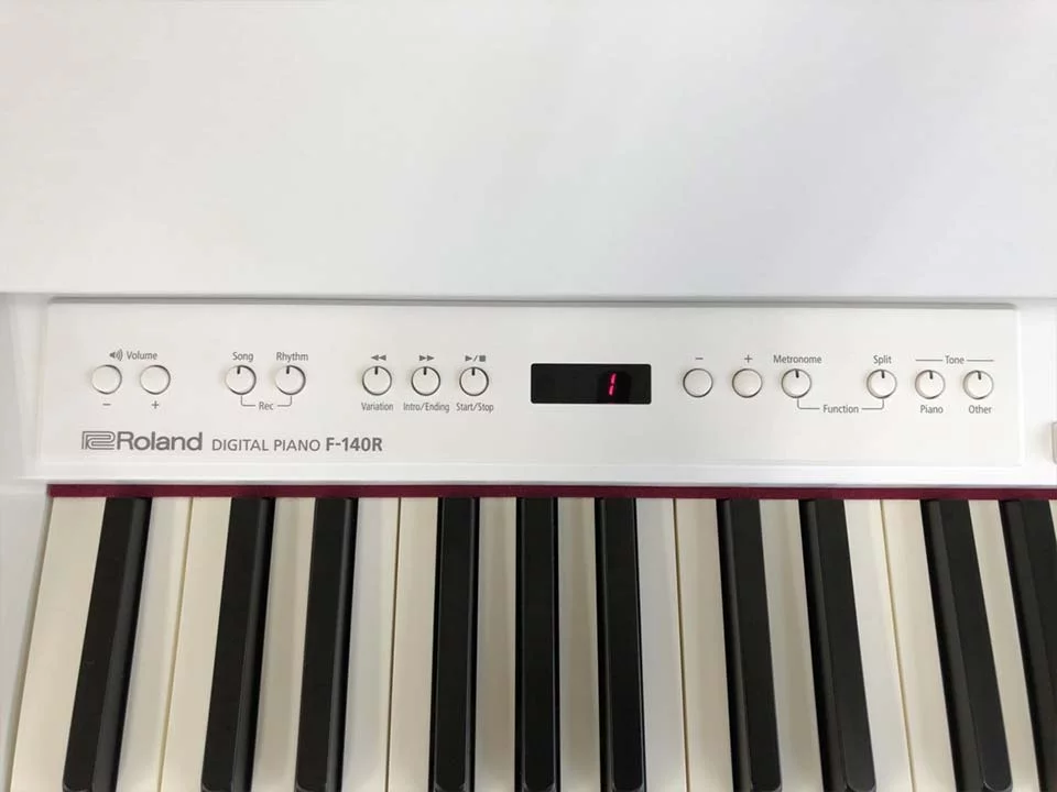 ROLAND F-140 WH (USED) - Nah Music