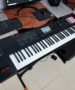 ROLAND FA-07