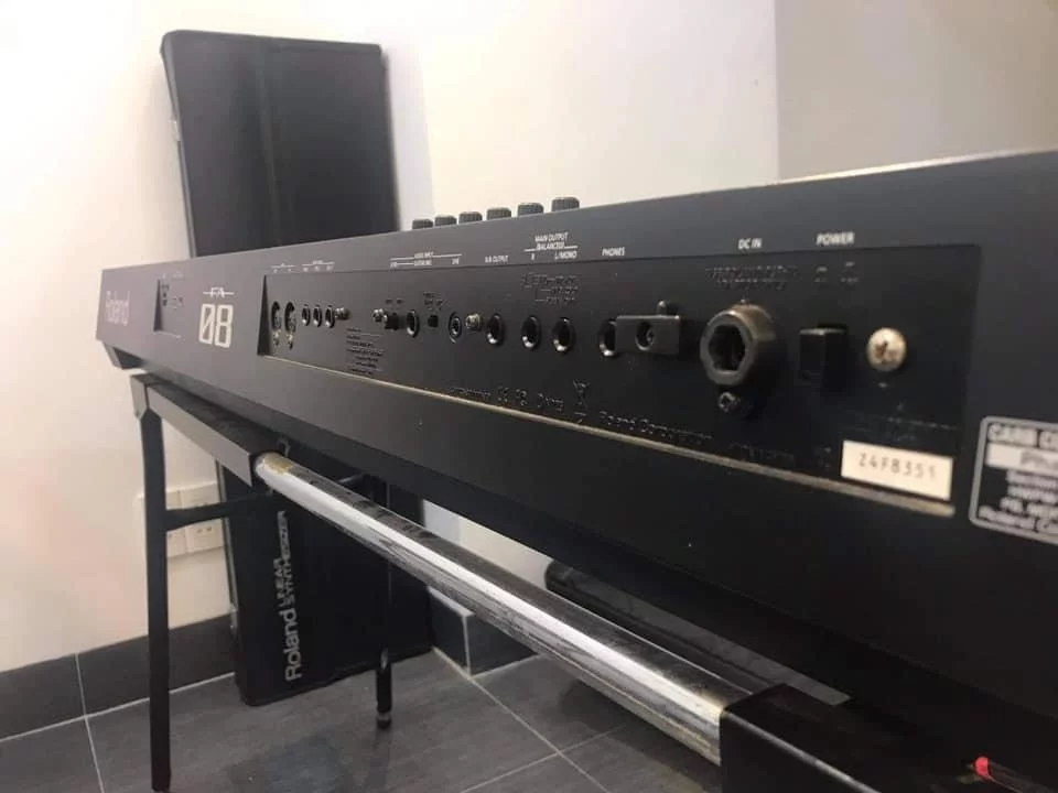 Review ROLAND FA-08 – Hình ảnh thực tế tại showroom Nah Music