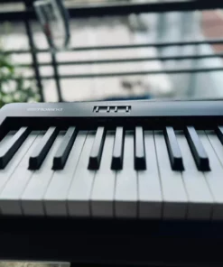 ROLAND FP-18