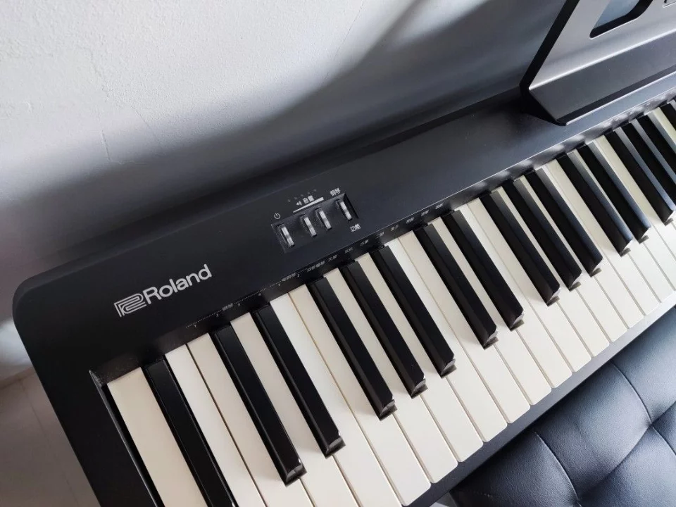 ROLAND FP-18 tại Nah Music