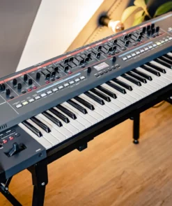 ROLAND JUNO-X