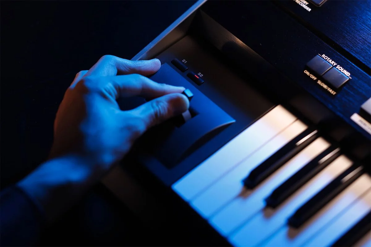 Roland JUPITER 80