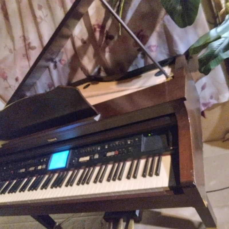 Đàn piano Roland Roland KR-977 – Chi tiết bàn phím