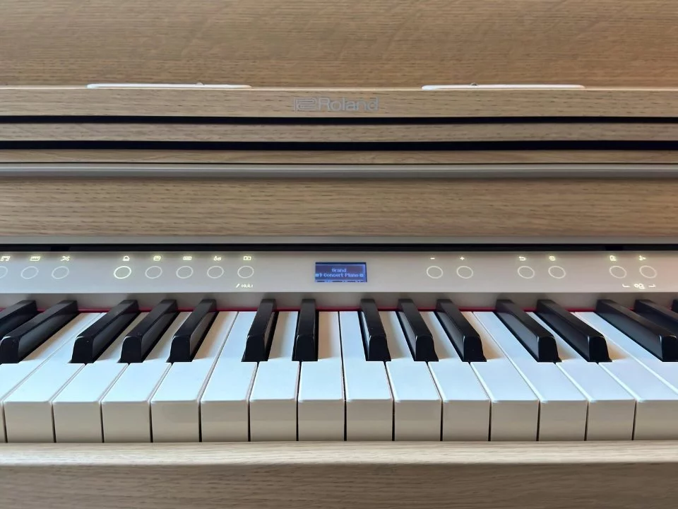 Đàn piano Roland Roland LX-5 LO – Chi tiết bàn phím