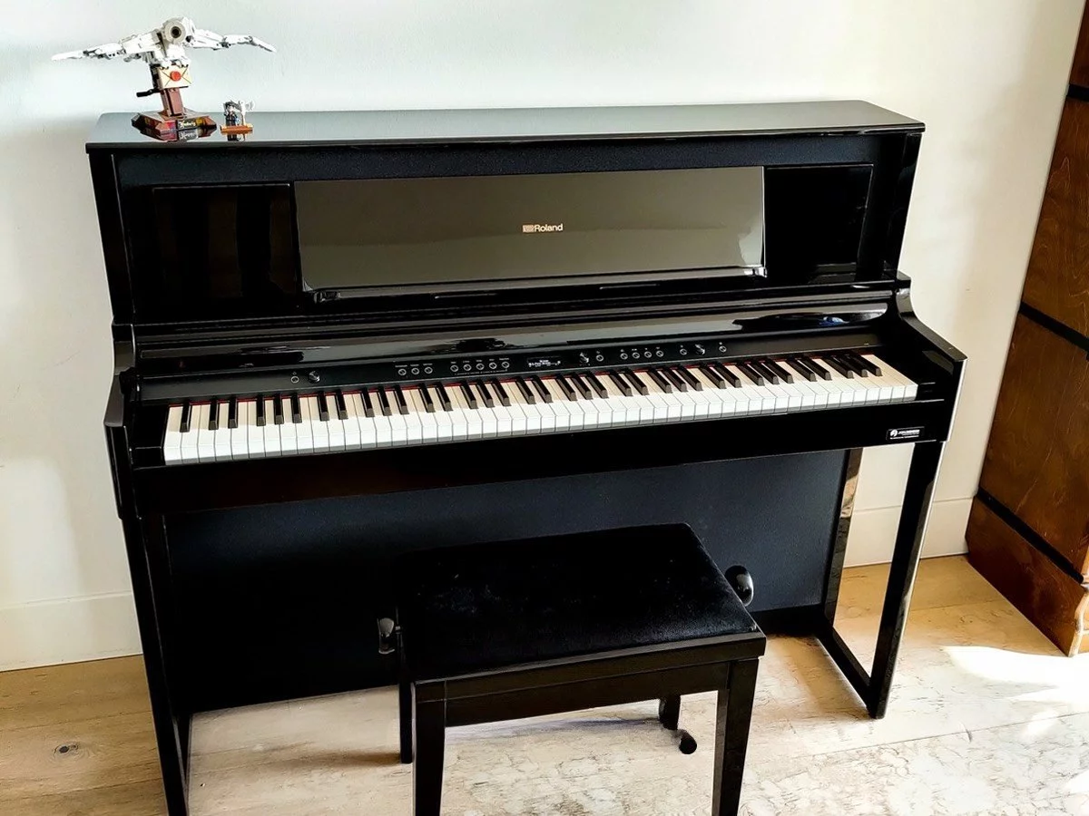ROLAND LX-706 PE New