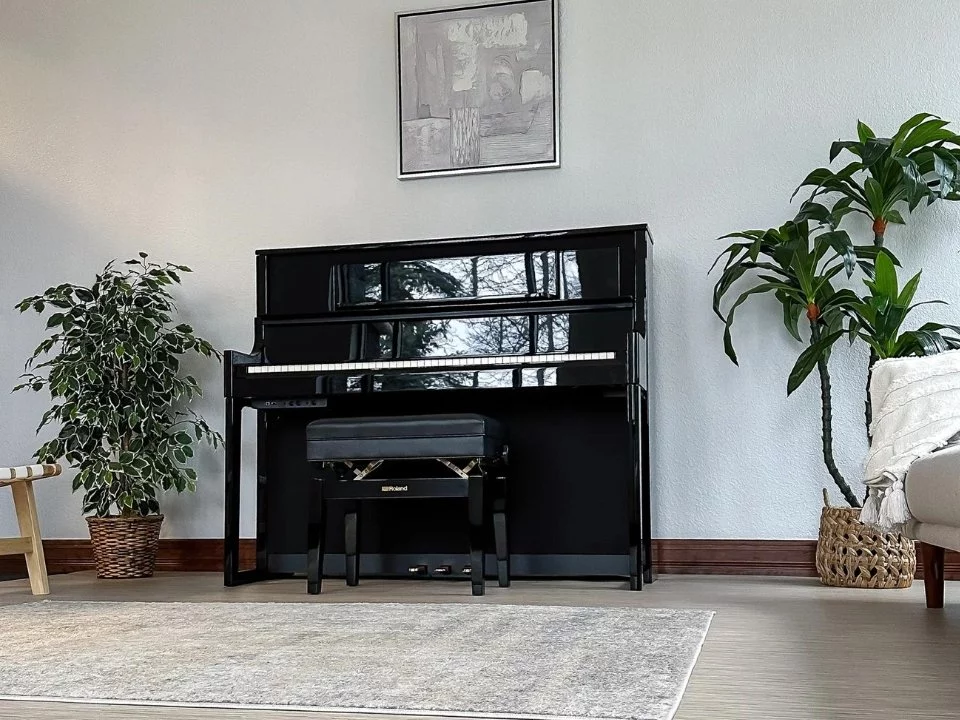 ROLAND LX-708 – Toàn cảnh thiết kế tại Nah Music