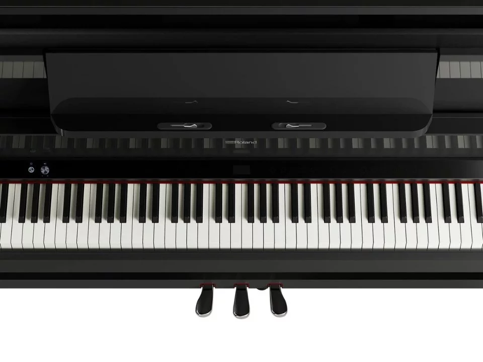 Review ROLAND LX-9 PE – Hình ảnh thực tế tại showroom Nah Music